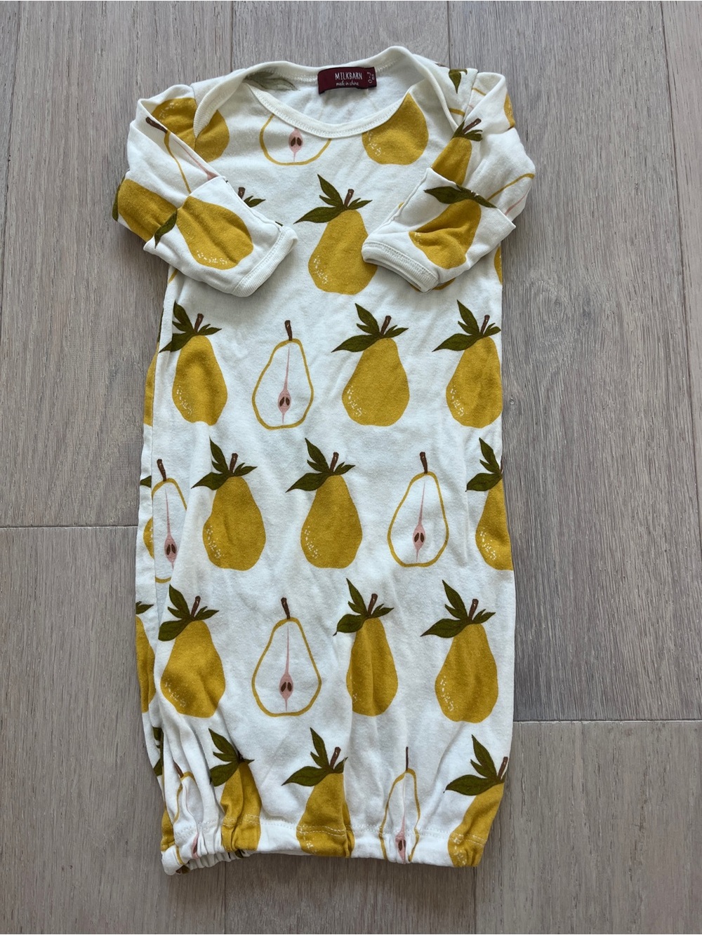 🍀2/$10 Milkbarn Pear-Print Gown in Yellow and Cream size 0-3 months